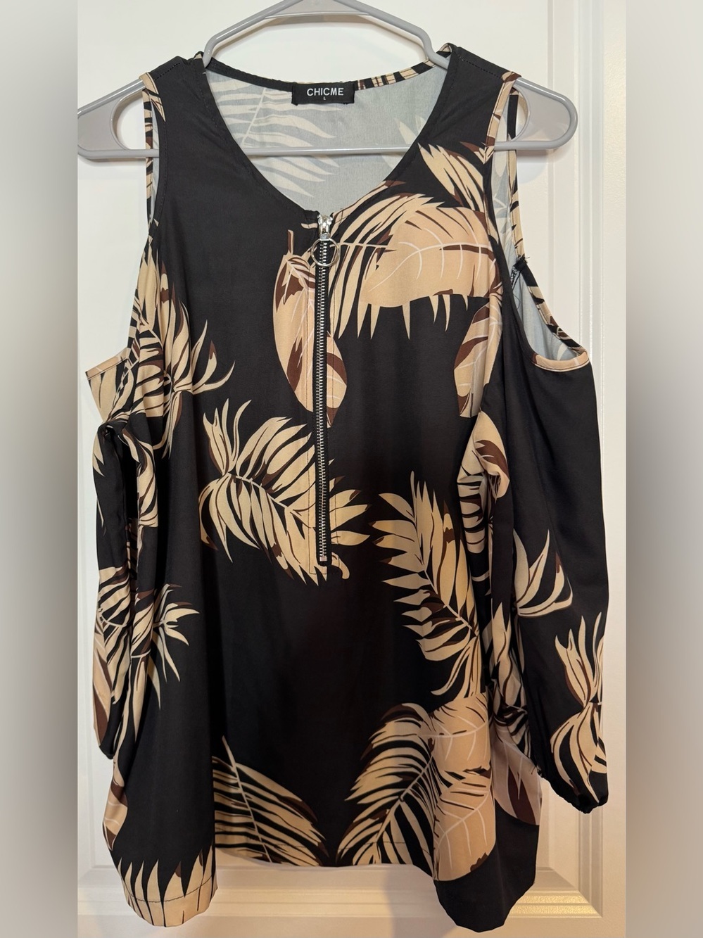 CHICME Palm-Print Sleeveless Top in Black and Tan boho cotton blend sz LG
